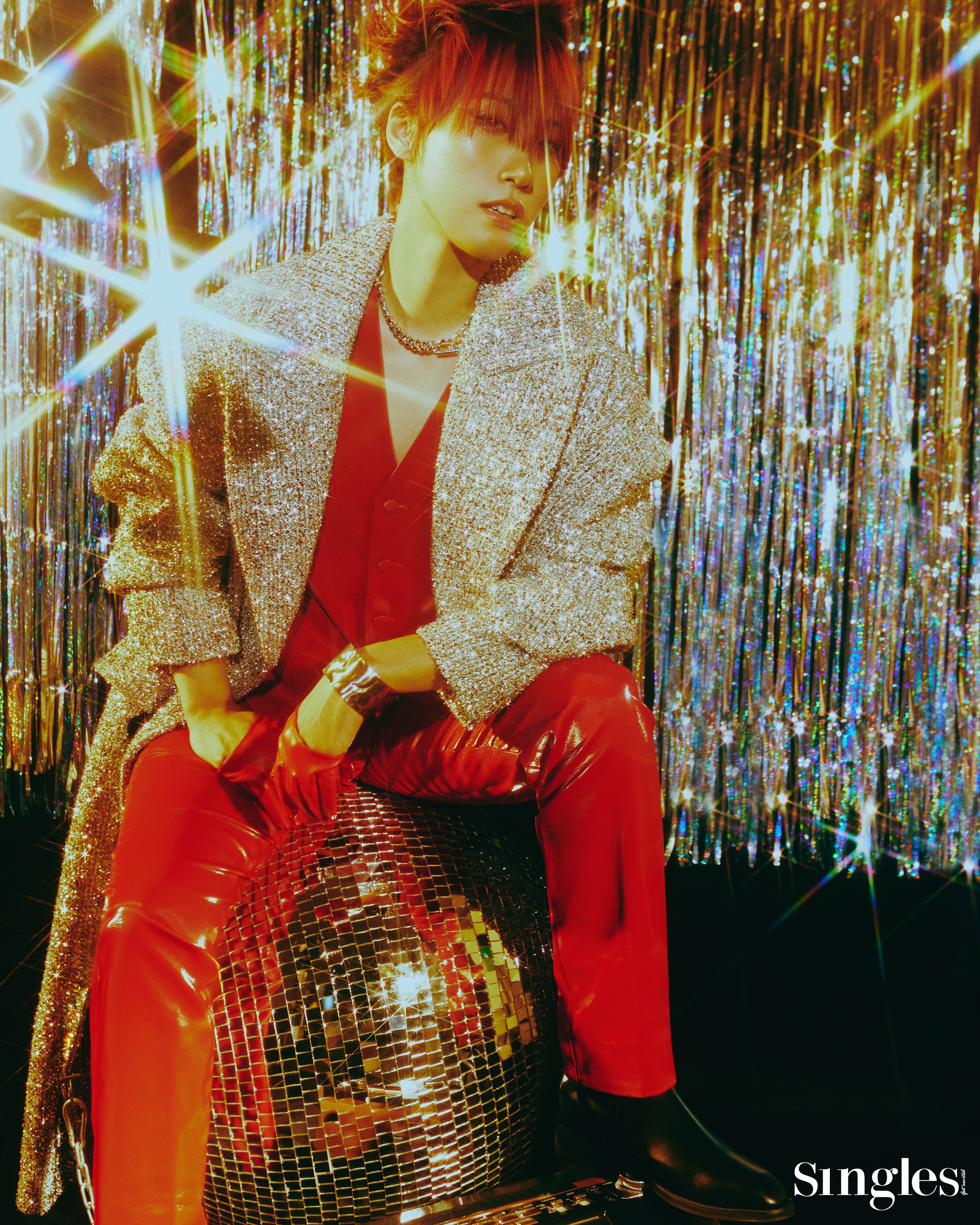 셀럽, 셀럽 화보, 싱글즈 재쓰비 화보, 재쓰비, 재재, 승헌쓰, 가비, 문명특급, 레이블리스, 더 그레이티스트, 앤더슨벨, 닥터마틴